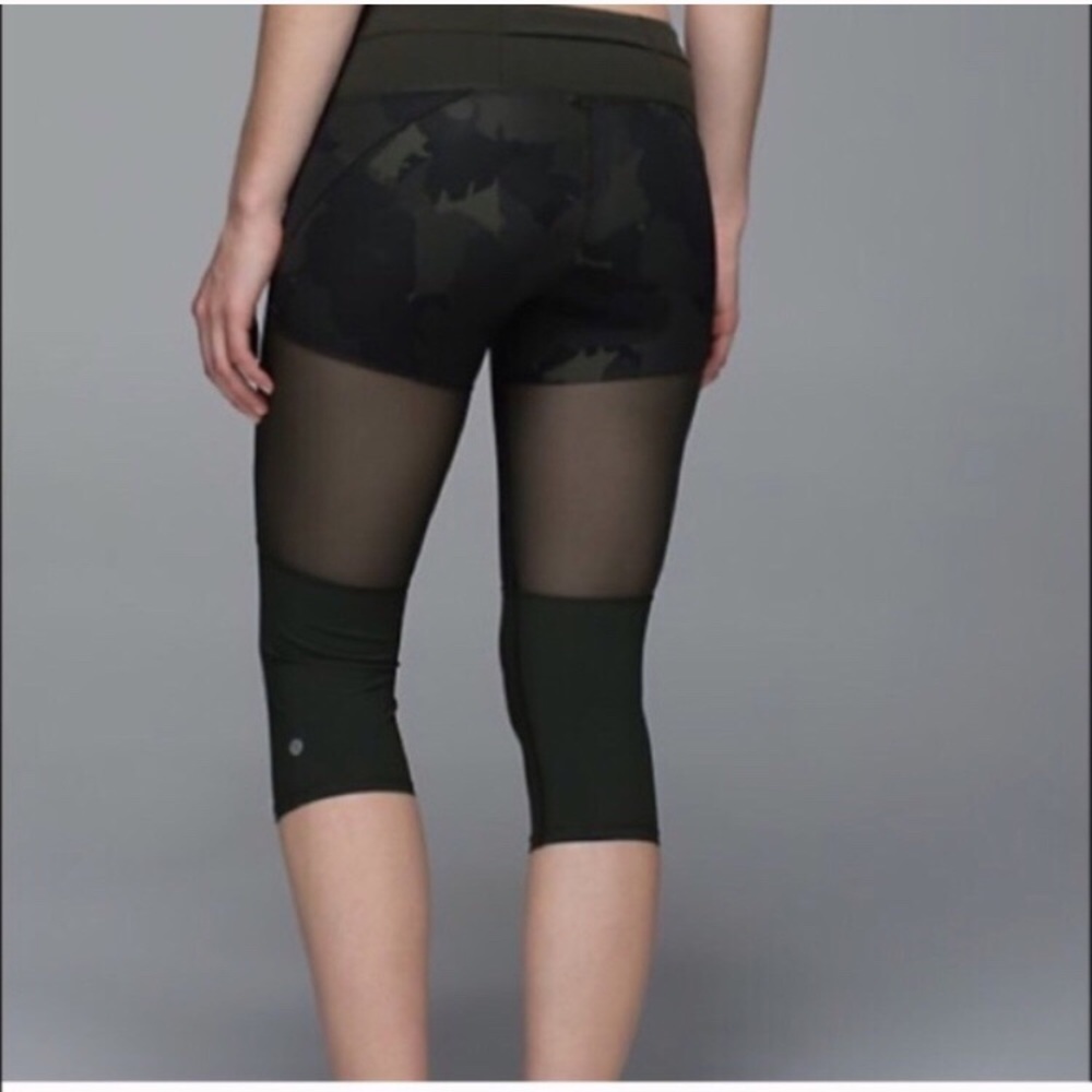 Lululemon Camo Capri Pant